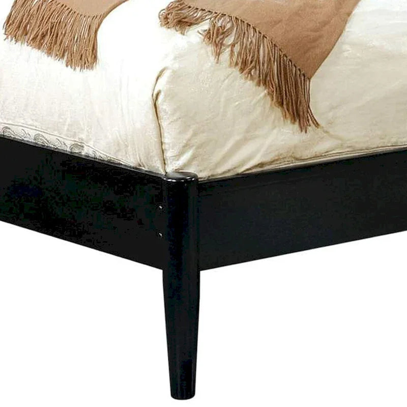 Lit King Size Californie en bois avec tête de lit à panneaux, noir