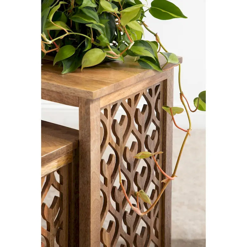 Tables gigognes en bois Karni de Kate and Laurel - Lot de 2